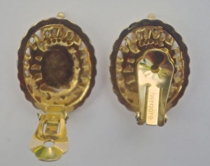 Bergere Vintage Crown and Fleur-de-Lis Gold Tone Earrings